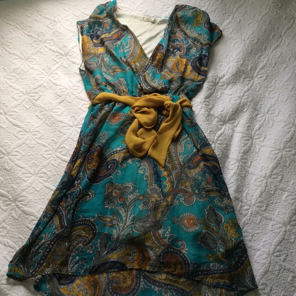 Ezra V neck paisley print teal dress size small